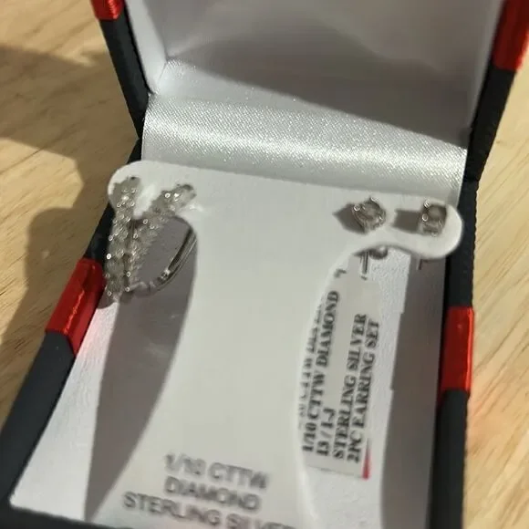 Sterling Silver Ear Ring Set - Picture 3 of 4